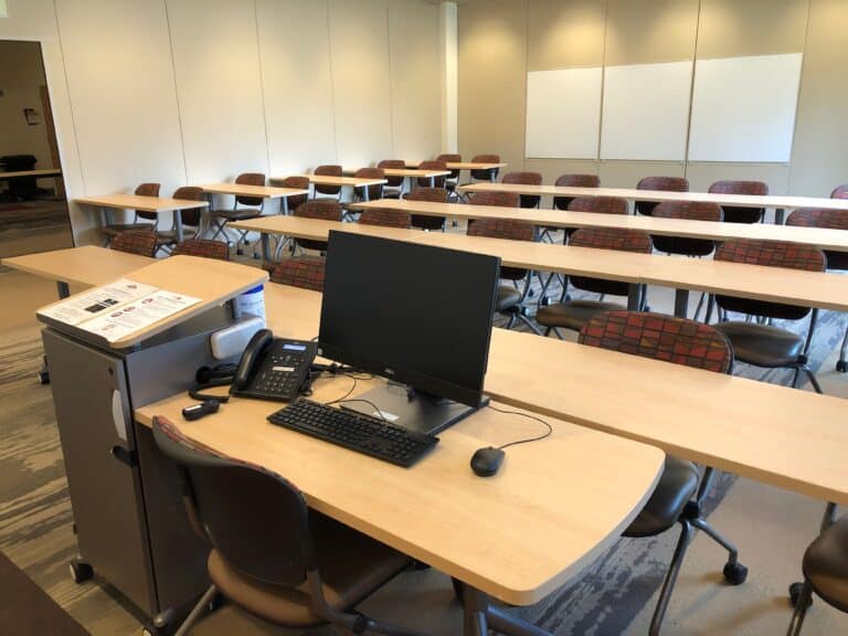 Classrooms 5 L3xcdXxD