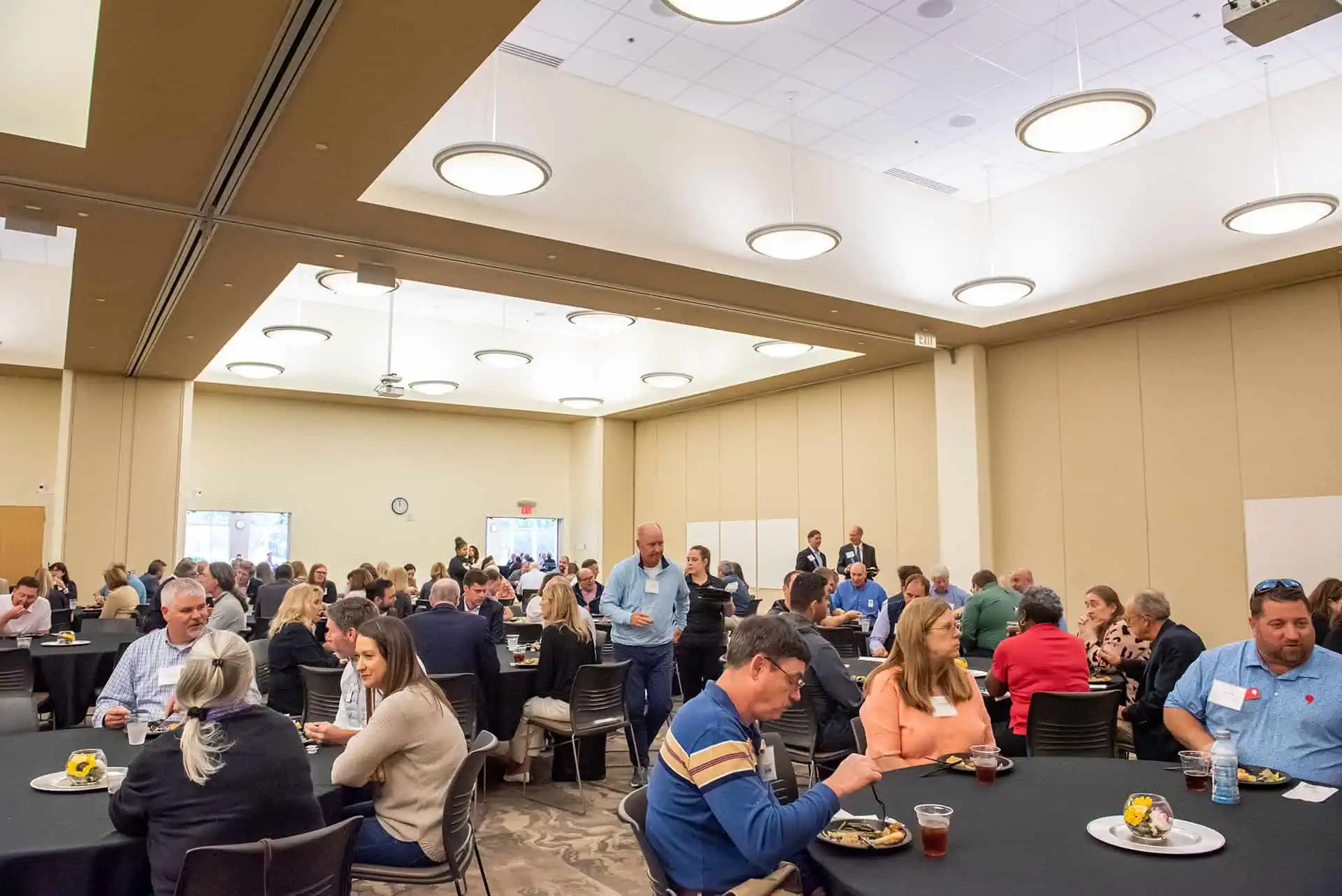 oak ridge room meal service